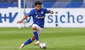 Despite that, all three would. Juve Zeigt Mckennie Ankunft