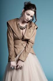 Upload images, promote yourself, meet others, & collaborate with us. Lynn Lane