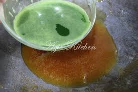 Meski namanya selai srikaya, selai nikmat satu ini bukan terbuat dari buah srikaya. Seri Kaya Pandan Gula Hangus Azie Kitchen