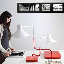 e luce sia dat er licht zal zijn de sister collectie is een serie speelse lampen van zava luce de sister pla table lamp design floor and table lamps lights