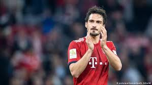Mats hummels (ger) currently plays for bundesliga club borussia dortmund. Opinion Potential Rewards Outweigh Risks In Mats Hummels Borussia Dortmund Deal Opinion Dw 19 06 2019