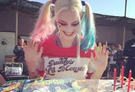 To celebrate, her cast mates surprised her with a harley quinn inspired cake on set. Margot Robbie Got A Harley Quinn Birthday Cake On The Set Of Suicide Squad