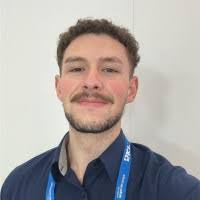 400+ perfis com “Eberle”