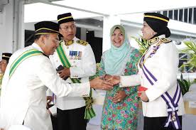 Malaysia is a country in southeast asia with a federal constitutional monarchy form of national government. Kkmm Category Istiadat Keberangkatan Balik Seri Paduka Baginda Yang Di Pertuan Agong Xiv Di Dataran Parlimen Kuala Lumpur Pada 12 12 2016 Image Istiadat Keberangkatan Balik Seri Paduka Baginda Yang Di Pertuan Agong Xiv