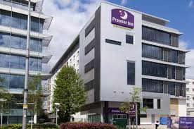 Premier inn is perceived as the 'quality' no frill budget chain and is accordingly priced over travelodge. Premier Inn London Ealing Book Directions Navitime Transit