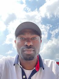 Edmund Osei's Instagram, Twitter & Facebook