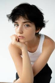 Sidney Rose's Instagram, Twitter & Facebook