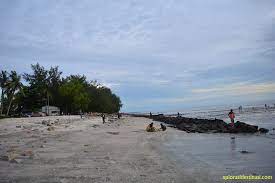Baca tentang kuala selangor di wikipedia. Pantai Remis Kuala Selangor Menikmati Suasana Waktu Senja Yang Mendamaikan Xplorasi Destinasi