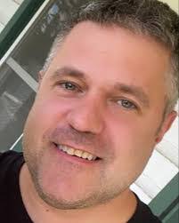 Travis Carlisle's Instagram, Twitter & Facebook