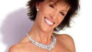 Curve perfette, fisico tonico da far invidia anche a una ventenne ma fascino e sensualità tipici di una quarantenne che non deve chiedere mai. Claudia Lynx Bio Height Weight Age Measurements Celebrity Facts