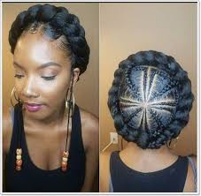 You can dress the halo braid up or you can dress the halo braid down this very simple braid is a wonderful protective hairstyle. 105 Stunning Halo Braid For All Kind Of Event Style Easily