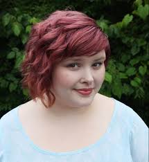 Chic short hair for round face. 20 Stunning Hairstyles For Plus Size Women In 2021 That Look Attractive