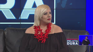 Classe 1950, rosanna desoto nasce. Soy La Primera Linea De Defensa Del Gobernador Y Lo Hago De Manera Gratuita Video Univision Puerto Rico Wlii Univision