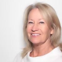 Elizabeth Hundley Email & Phone Number