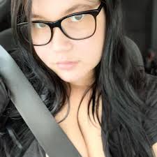 I asked my therapist: "What do I do when I feel stuck?" She said: "Grab a  journal and answer these 10 uncomfortable questions." Let's go: