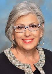 Michelle Hoisington's Instagram, Twitter & Facebook