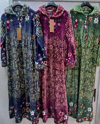 من رأت في منامها بأنها تقوم بشراء ثوب جديد أو مجموعة من الثياب فهذا مؤشر قوي للدخول في تجربة وقصة حب جديدة خاصة إذا كان المكان الذي تقوم بالشراء منه قريباً منها فذلك دليل على اقتراب. Ù Ø³ØªÙ€Ø§Ù† Ù†Ø³Ø§Ø¦Ù€ÙŠ ØµØ§Ù„Ø© Ù…Ø§Ù…Ø§ Ù„Ù…Ù„Ø§Ø¨Ø³ Ø§Ù„Ù†Ø³Ø§Ø¡ ÙˆØ§Ù„Ø£Ø·ÙØ§Ù„ ØºØ±ÙŠØ§Ù† Facebook