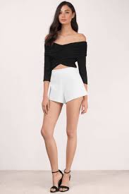 We did not find results for: Trendy Crop Top Every Fashion Lover Should Own