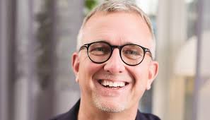 NAVIGATING GLOBAL RISKS