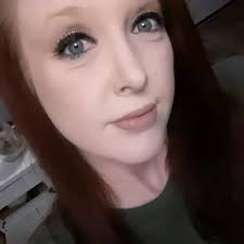 Who can make a small smash cake in Lawton?