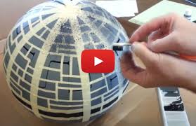 Ikea Lampen Hack So Bauen Sie Sich Ihren Eigenen Todesstern Star Wars Schlafzimmer Todesstern Ikea Lampen
