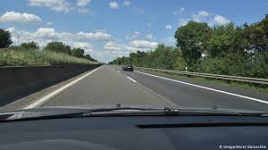 Was Man Uber Deutsche Autobahnen Alles Wissen Sollte Meet The Germans Dw 05 08 2019