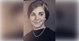 Louise Mcgill's Instagram, Twitter & Facebook