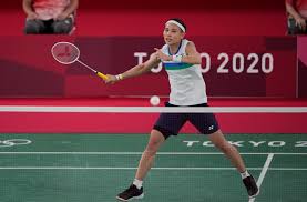 戴資穎的父親戴楠凱是 消防員 ，身兼高雄市羽毛球委員會總幹事 6 ，閒時最愛打羽毛球，在耳濡目染下，她在高雄市前鎮區民權國小三年級時開始練習羽. Mqsegoeigc1lem