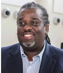 Moise jean chales 2022 a 2027