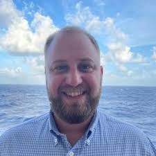 AI technology benefits travel and finance managers by saving time and  money, improving satisfaction.