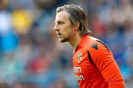 Stránka tímu vitesse) alebo stránky súťaží ako liga majstrov, fortuna liga a ďalších viac. Blessure Pasveer Domper Vitesse Voetbal Telegraaf Nl