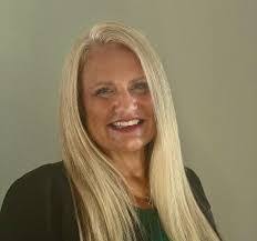 Deanna Satterfield's Instagram, Twitter & Facebook