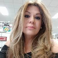 Lisa Vigil's Instagram, Twitter & Facebook