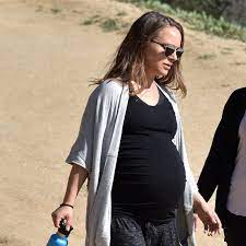 Photogallery of natalie portman updates weekly. Natalie Portman Intouch