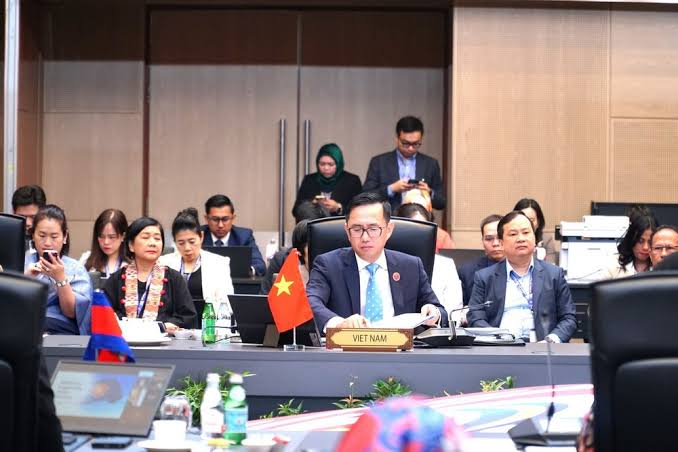 Việt Nam tham dự Hội nghị Quan chức cấp cao ASEAN tại Malaysia