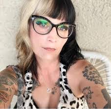 Tiffany Darcy's Instagram, Twitter & Facebook