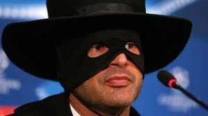 He'd promised that, if his shakhtar donetsk side made it through the champions league group stages, he would dress up as zorro. Paulo Fonseca Celebrates Win By Wearing Zorro Mask Youtube