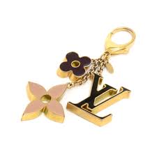 Finden sie de louis vuitton auf gigagünstig, die website, um preise zu vergleichen! Louis Vuitton Louis Vuitton Fleur De Monogram Gold Tone Key Chain