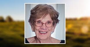 Darlene Hatch's Instagram, Twitter & Facebook