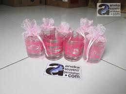 Jual souvenir pernikahan gelas unik. Souvenir Gelas Murah Gelas Murah Aneka Souvenir Pernikahan Gelas Souvenir Pernikahan Gelas