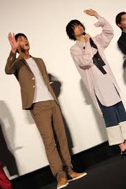 ameba official press 帝一の國 キャストが菅田将暉へメッセージ 野村からのキスに観客から悲鳴 菅田将暉 ファッション 菅田 将 暉 帝一の國