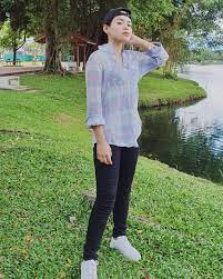 5 279 Likes 97 Comments Annie Mosha On Instagram Lex Arrr Dah Awek Lu Yang Datang Menggeliput Kat Bahu Wa Wa L Open Shoulder Tops Women Shoulder Top