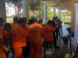 Ibubapa rahmat bercerai ketika umurnya 9 tahun. Malaysia Gazette On Twitter Lapan Suspek Kes Bapa Rogol Dan Melacurkan Anak Dan Isterinya Dibawa Ke Mahkamah Majistret Bandar Baru Bangi Pagi Ini Untuk Permohonan Reman Baharu Bagi Siasatan Di Bawah Akta