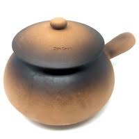 Una volta lavorato, il cous cous è cotto a vapore nella couscoussiera, una pentola particolare, di terracotta, rame o alluminio, formata da una casseruola che può contenere del. Cuscusera Couscoussiera Pentola Forata Trapanese In Terracotta Varie Misure Ebay
