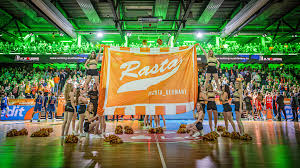 View now to Yanina Molina's most intimate moments