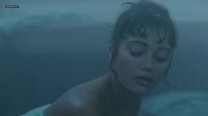 Ella Purnell Nude 
