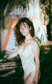 Thays Vita Naked Xxxpiczsexiezpix Web Porn