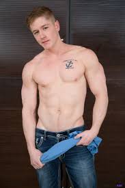 Bridger Watts strokes Chris Blades as he thrusts his huge cock deep into  his ass – Men for Men Blog