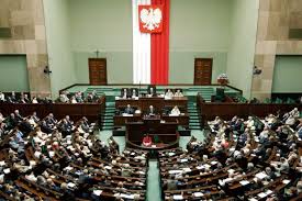 Kadencja parlamentu wynosi cztery lata. Das Zweikammer Parlament Bpb