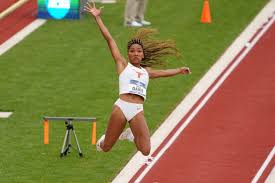 Women's long jump events at the olympics. Track And Field Texas Tara Davis Sweeps Ncaa S Long Jump Titles